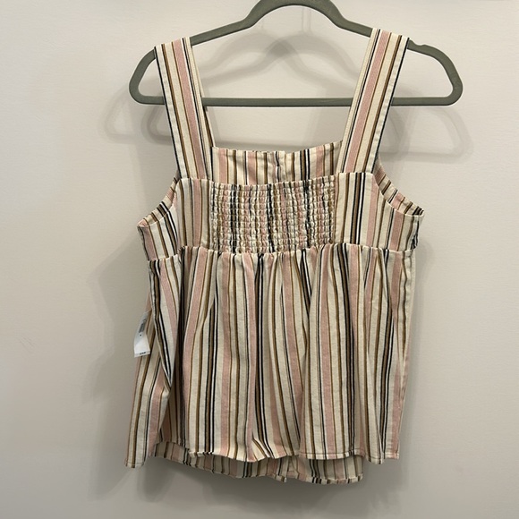 NWT summer shirt - Picture 2 of 3